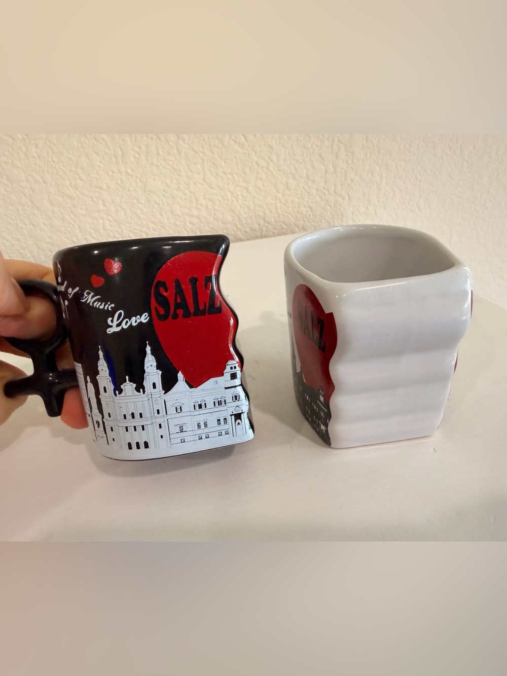 Love Interlocking Hearts Salzburg Ceramic Mug Set of 2 - Picture 5 of 6